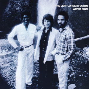 女性白白嫩嫩大馒头图片
