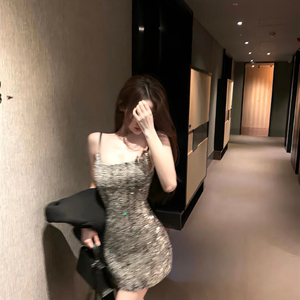 女性白白嫩嫩大馒头图片
